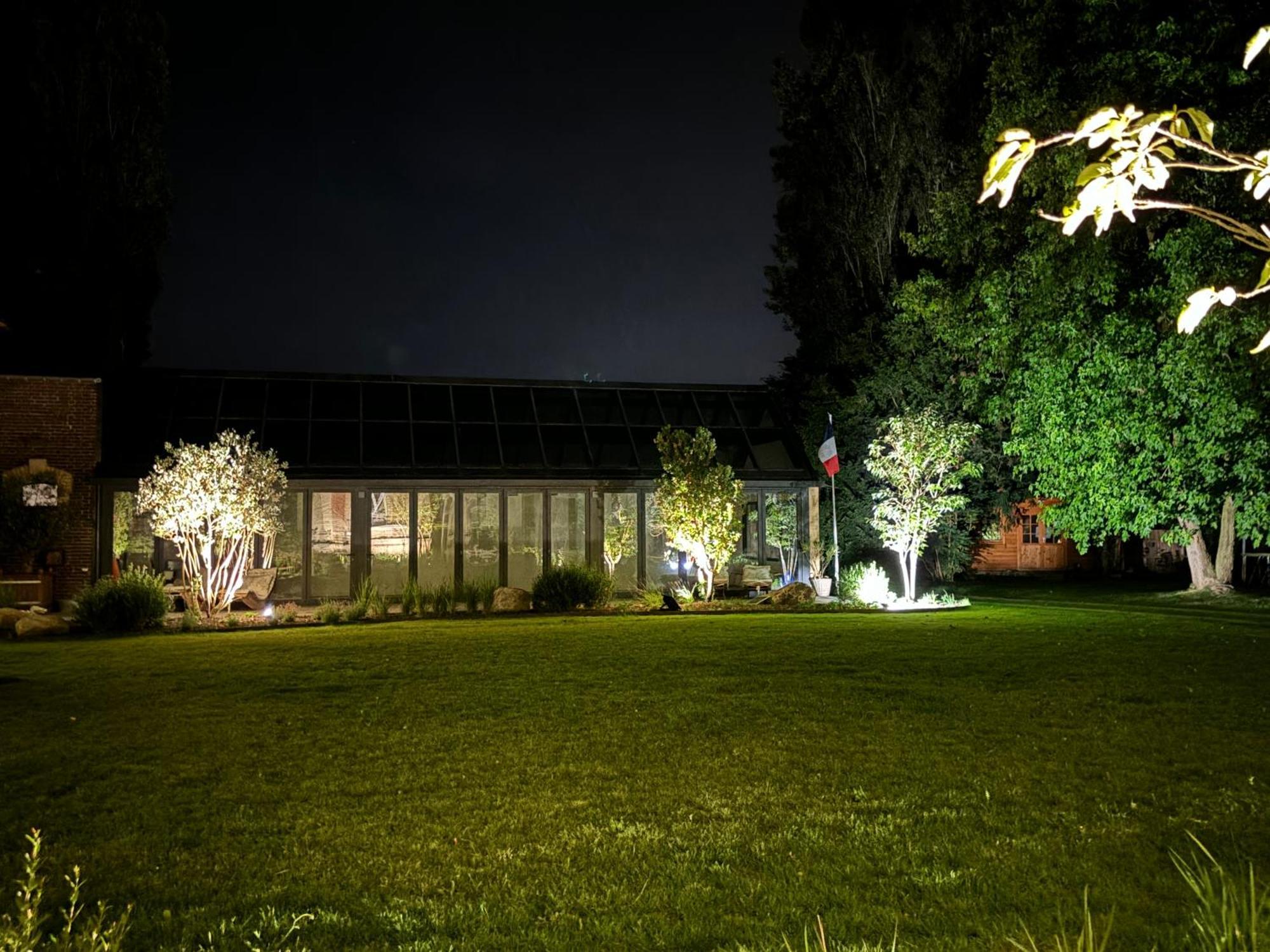 Ecurie Les Tourelles Piscine Interieure & Spa Gainneville Exterior foto